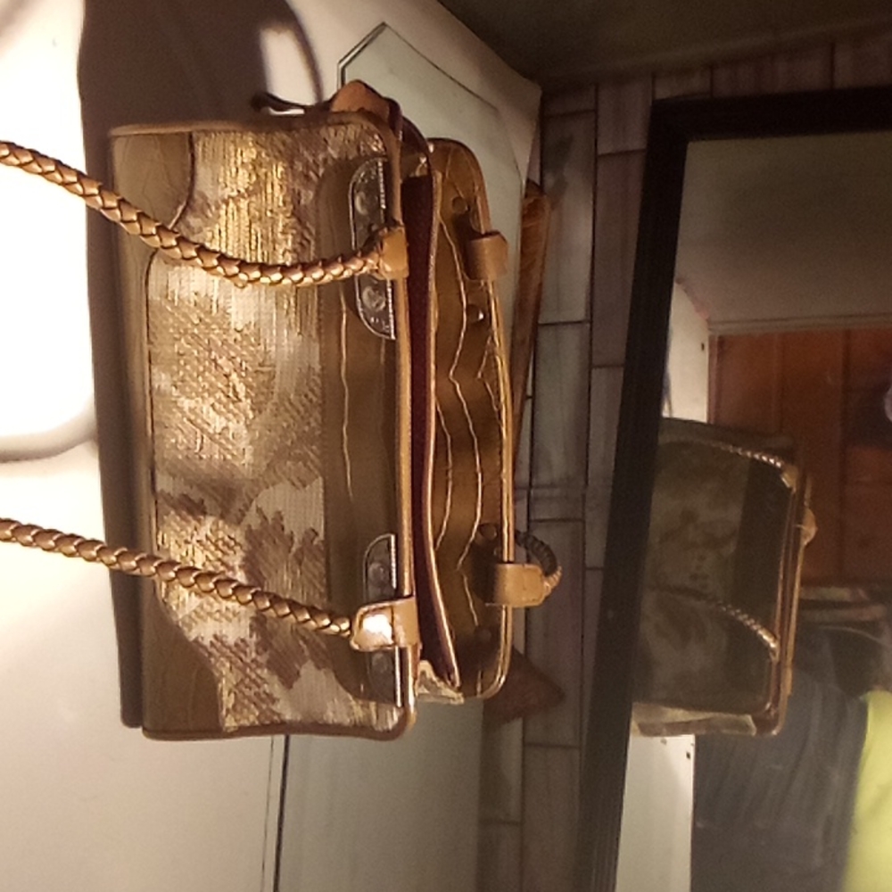 Purse - Picture 3 of 3